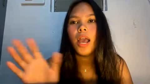 Snapshot of cherrynovax chatting on 29, 5, 2026 Bella online show from 29, 5, 2026