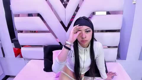 cherrysweetl_ online show from 29, 5, 2026
