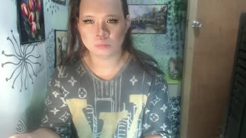 Snapshot of chescahotxxxl chatting on 6, 1, 2025 chescahotxxxl online show from 6, 1, 2025