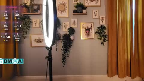 Chevi Blue online show from 21, 10, 2025