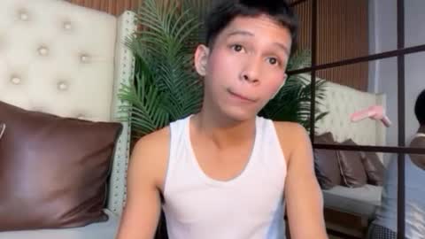 Snapshot of chick_renz chatting on 1, 6, 2026 chick_renz online show from 1, 6, 2026
