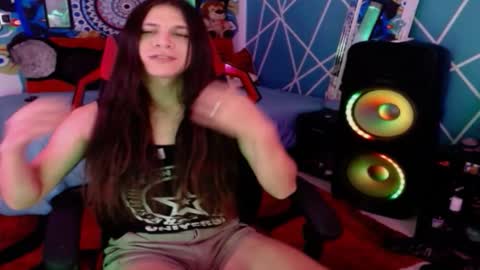 chico_explosivo online show from 26, 10, 2025