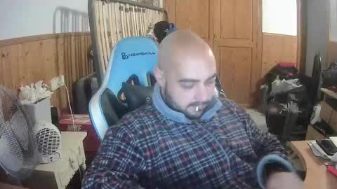 Snapshot of chicomallorca96 chatting on 1, 1, 2025 chicomallorca96 online show from 1, 1, 2025