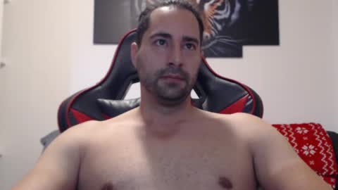 Snapshot of chicosur chatting on 12, 5, 2026 Chicosur online show from 12, 5, 2026