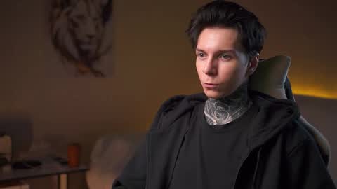 Snapshot of chillguy2k chatting on 21, 10, 2025 Rick online show from 21, 10, 2025