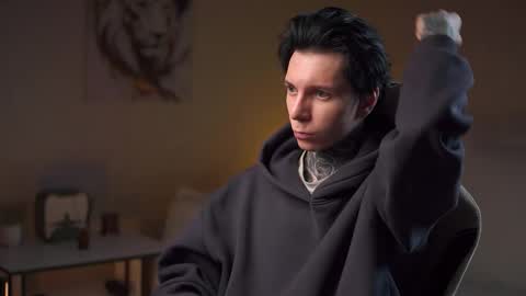 Snapshot of chillguy2k chatting on 16, 11, 2025 Rick online show from 16, 11, 2025