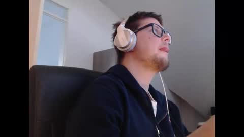 chillzonecam online show from 25, 4, 2026