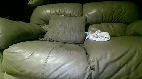 Snapshot of chippy70 chatting on 7, 7, 2026 chippy70 online show from 7, 7, 2026