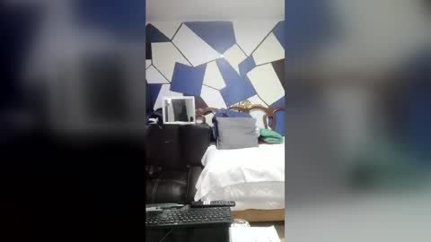 Snapshot of chispahot69 chatting on 8, 7, 2026 chispahot69 online show from 8, 7, 2026