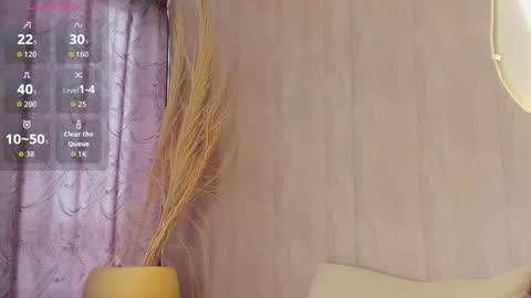 C H L O E  online show from 13, 1, 2026