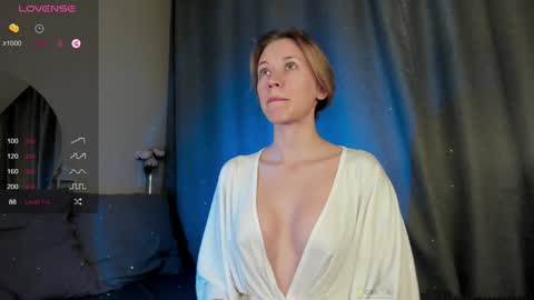 Chloe online show from 7, 1, 2025