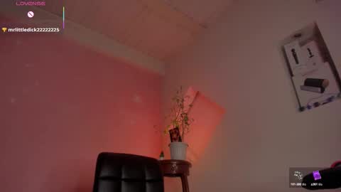 chloe_cooperr online show from 9, 10, 2025