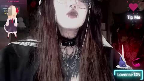 chloe_crystall_killer online show from 1, 2, 2026