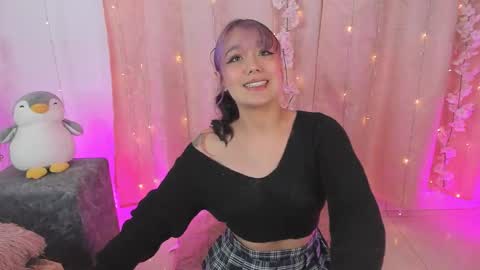 Chloe  online show from 25, 11, 2025