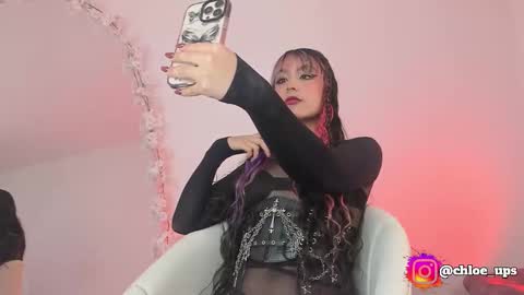 Snapshot of chloe_evans12 chatting on 1, 2, 2026 Chloe online show from 1, 2, 2026