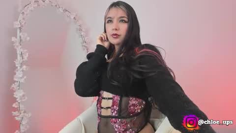 Snapshot of chloe_evans12 chatting on 3, 2, 2026 Chloe online show from 3, 2, 2026