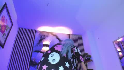 chloe_jacksonn online show from 3, 6, 2026