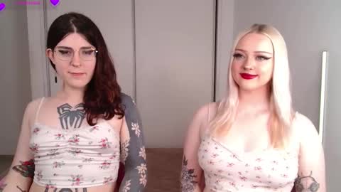 Chloe Levine online show from 14, 11, 2025