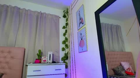 Snapshot of chloe_swarts chatting on 19, 5, 2026 Lulu online show from 19, 5, 2026