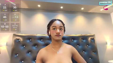 Snapshot of chloebrunnie chatting on 30, 6, 2026 CHLOE online show from 30, 6, 2026