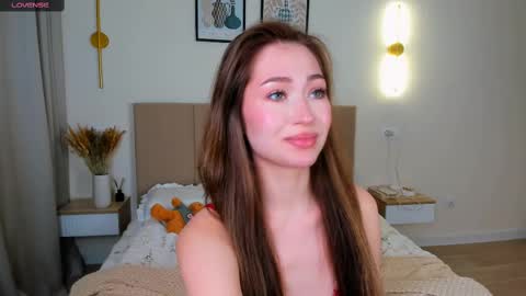 ChloeLuv online show from 9, 3, 2025