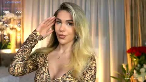 Chloe online show from 18, 4, 2026