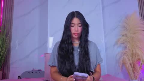 Snapshot of chlooee_ chatting on 27, 5, 2026 Chlooe online show from 27, 5, 2026