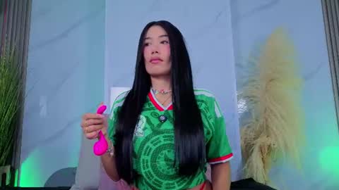 Snapshot of chlooee_ chatting on 21, 6, 2026 Chlooe online show from 21, 6, 2026