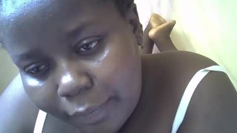 Snapshot of choclate_goddess chatting on 28, 4, 2026 Paula online show from 28, 4, 2026