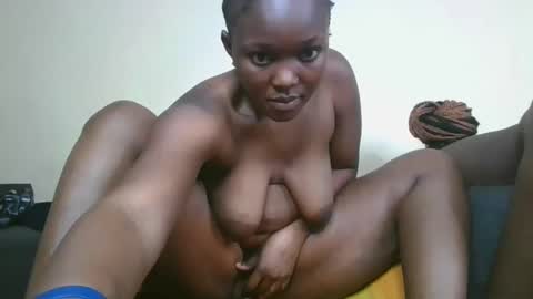 Snapshot of choco_baeb chatting on 3, 2, 2025 nei online show from 3, 2, 2025