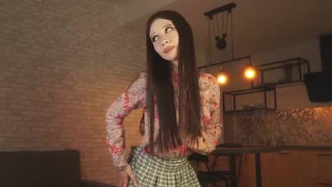 Chloe online show from 16, 6, 2026