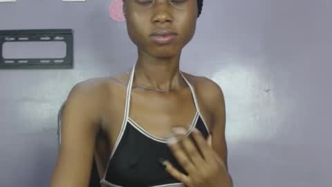 choco_petitqueen online show from 14, 1, 2025