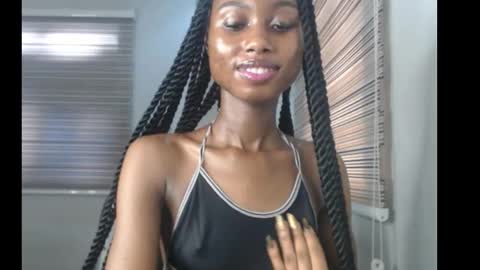 choco_petitqueen online show from 28, 11, 2025