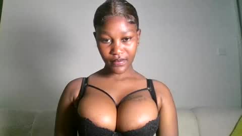 chocolate_divaa online show from 28, 7, 2026