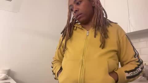 ChocolateCakeQueen online show from 5, 12, 2024