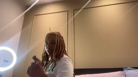 ChocolateCakeQueen online show from 6, 12, 2024