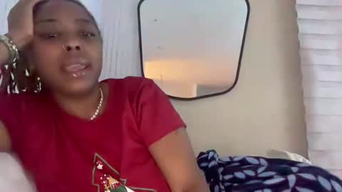 ChocolateCakeQueen online show from 22, 12, 2024