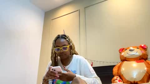 ChocolateCakeQueen online show from 16, 2, 2025