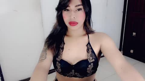 chocolatetriplex online show from 25, 5, 2026