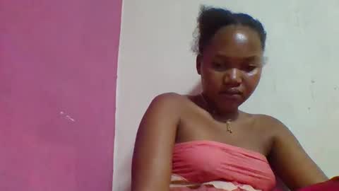 Snapshot of chololatblonde chatting on 27, 2, 2026 chololatblonde online show from 27, 2, 2026