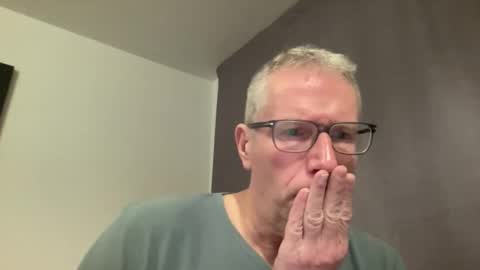 choupipat1 online show from 21, 12, 2025