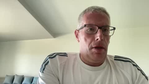 Snapshot of choupipat1 chatting on 28, 4, 2026 choupipat1 online show from 28, 4, 2026