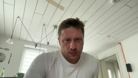 Snapshot of chris164 chatting on 9, 7, 2026 Chris online show from 9, 7, 2026