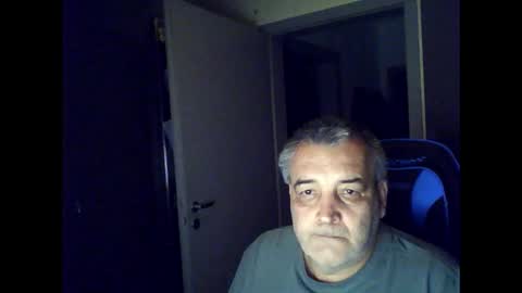 Snapshot of chris250268 chatting on 24, 5, 2026 Chris online show from 24, 5, 2026