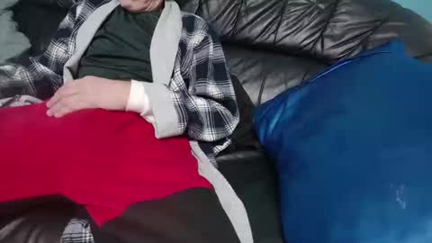 chris526520 online show from 2, 3, 2025