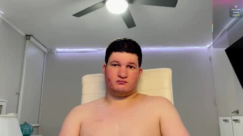 Snapshot of chris___evanss chatting on 23, 9, 2025 Chris Evens online show from 23, 9, 2025