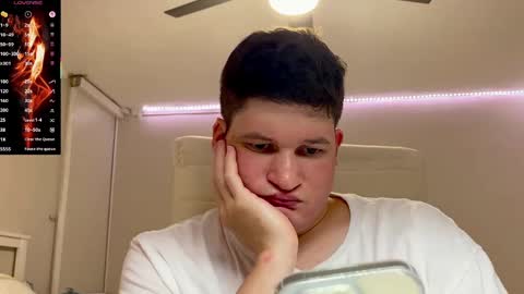 Snapshot of chris___evanss chatting on 28, 9, 2025 Chris Evens online show from 28, 9, 2025