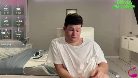 Snapshot of chris___evanss chatting on 16, 10, 2025 Chris Evens online show from 16, 10, 2025