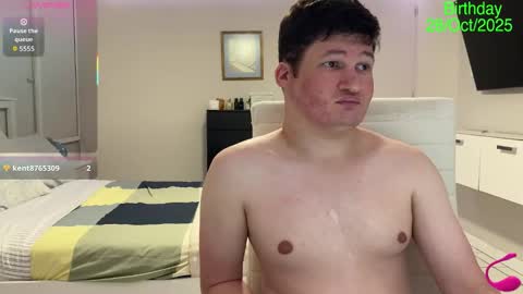 Snapshot of chris___evanss chatting on 23, 10, 2025 Chris Evens online show from 23, 10, 2025