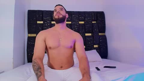 Snapshot of chris_blake__ chatting on 24, 11, 2025 Chris B online show from 24, 11, 2025